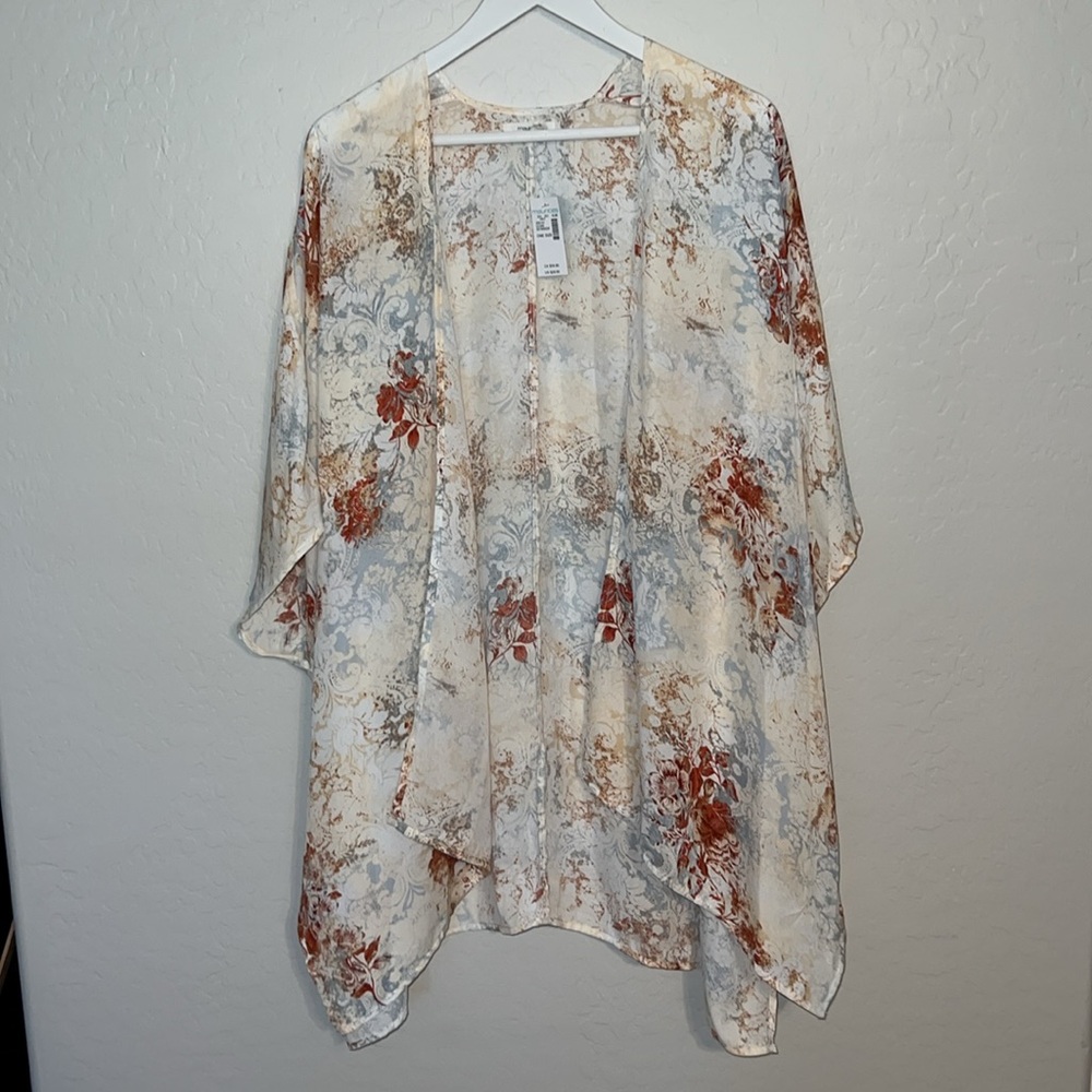NWT Maurices Elegant Floral Kimono One Size New Oversized - Picture 2 of 5